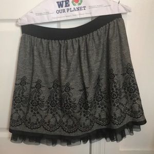 Grey and black joe benbasset skirt.